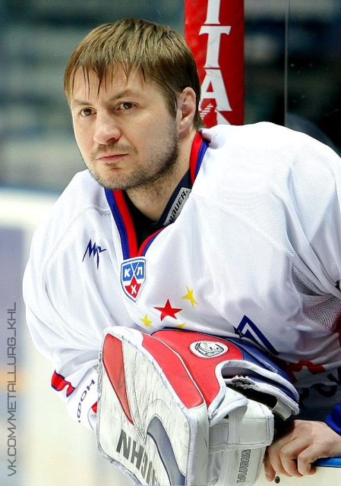 Андрей Мезин - вратарь клуба "Магнитогорск" (Металлург) в КХЛ