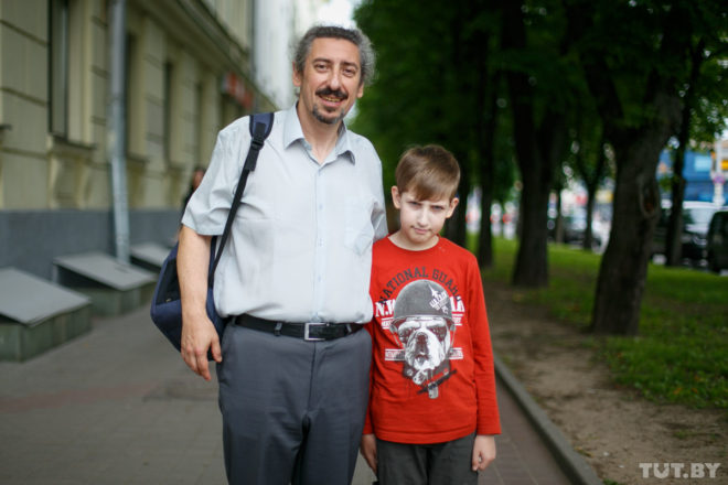 Змитер Савка вместе с сыном
