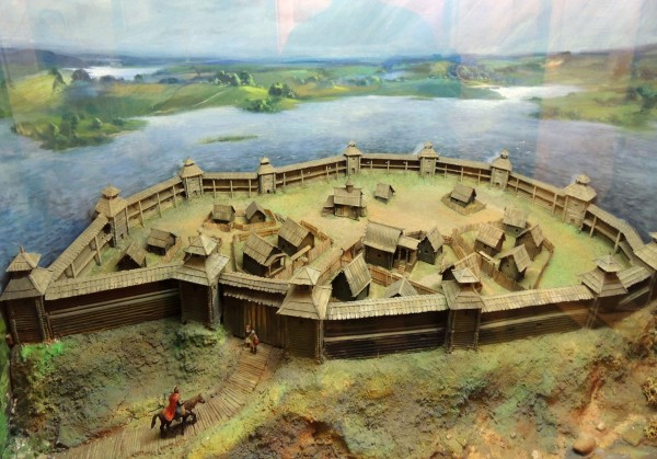 Модель Браславского замка в краеведческом музее города